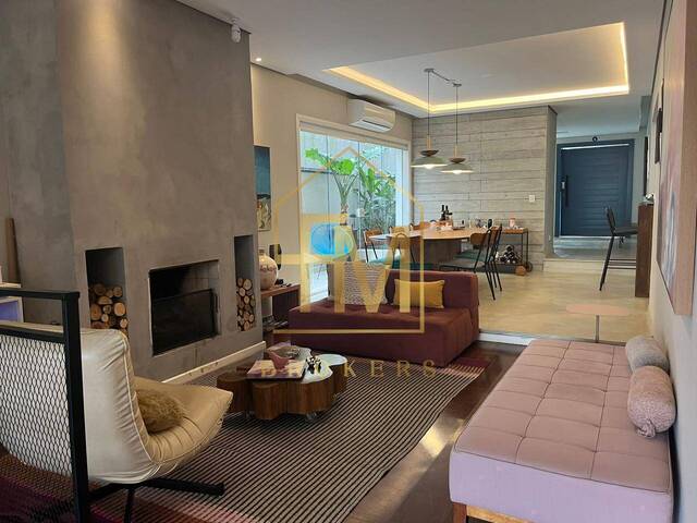 Casa para Venda em Santana de Parnaíba - 4