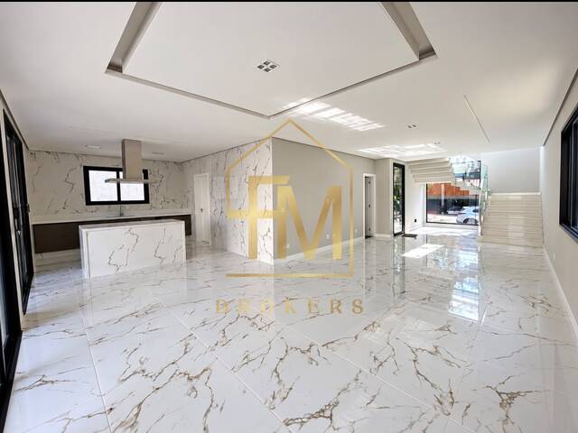 Casa para Venda em Santana de Parnaíba - 5