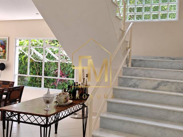 Casa para Venda em Santana de Parnaíba - 5