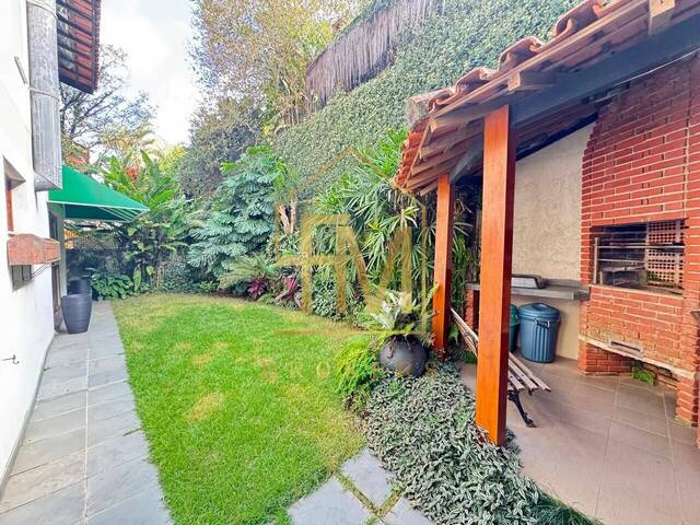 Casa para Venda em Santana de Parnaíba - 5