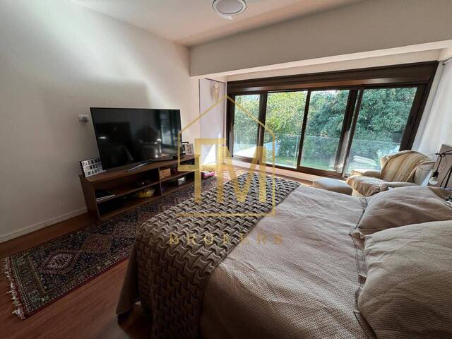 Casa para Venda em Santana de Parnaíba - 5