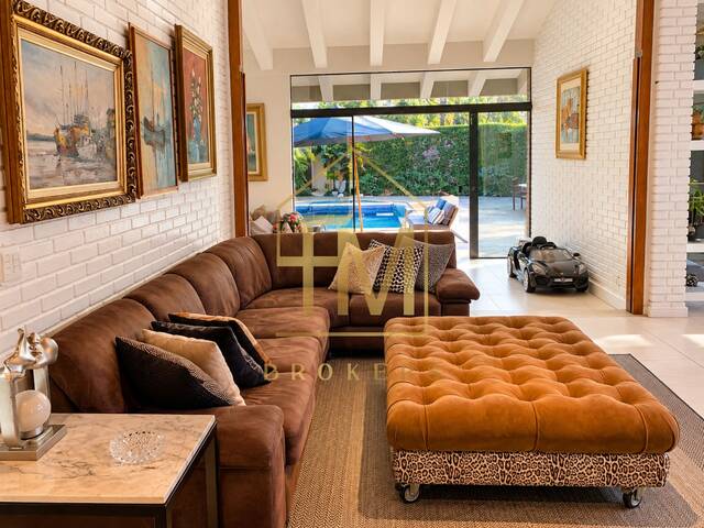 Casa para Venda em Santana de Parnaíba - 2