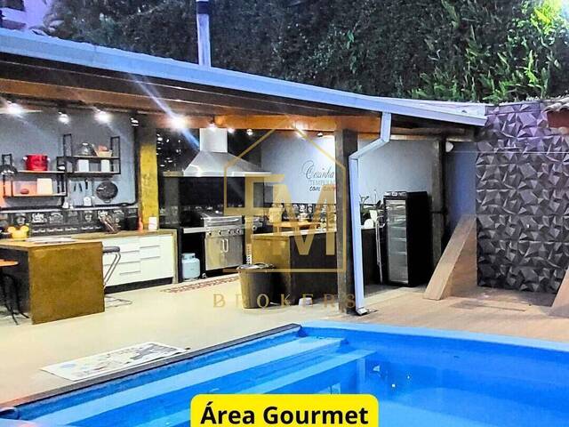 #CA0037 - Casa para Venda em Santana de Parnaíba - SP